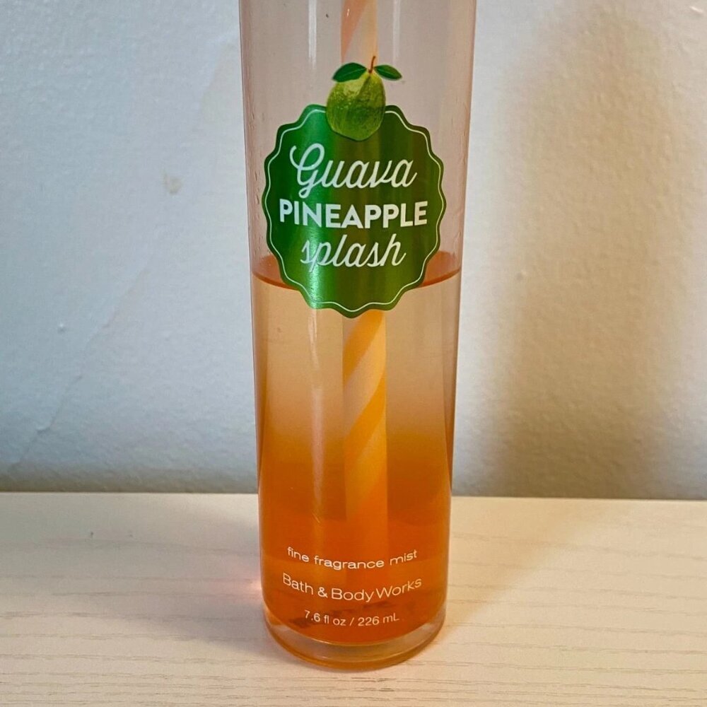 Bath Body Works Guava Pineapple Splash Mist Body Spray Perfume 7.6 FL OZ *50%* - Picture 2 of 4